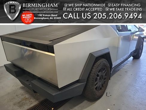 Used 2024 Tesla Cybertruck Cyberbeast AWD/4WD image 2