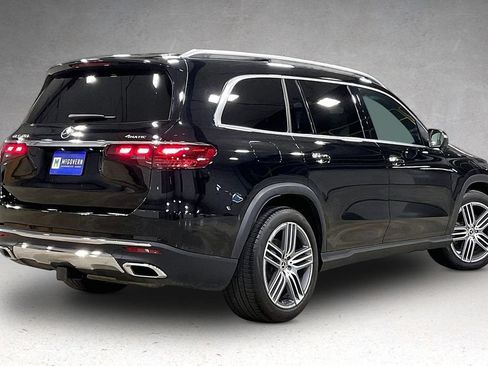 Used 2024 Mercedes-Benz GLS 450 4MATIC image 6