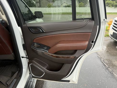 Used 2017 Chevrolet Tahoe Premier AWD/4WD image 11