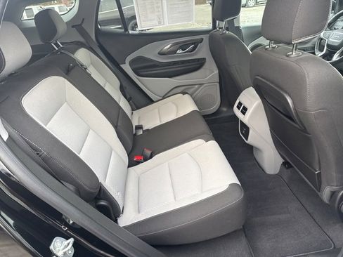 Used 2023 GMC Terrain SLE w/ Driver Convenience Package image 24