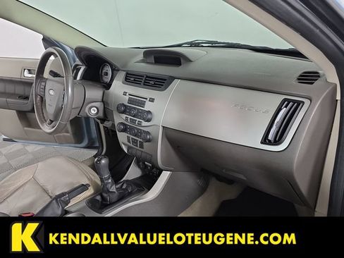 Used 2009 Ford Focus SEL FWD image 18