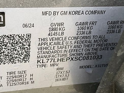 Used 2025 Chevrolet Trax LT w/ Driver Confidence Package image 30