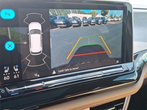 New 2025 Volkswagen Atlas Cross Sport SE image 17