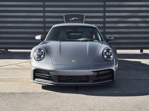 Used 2025 Porsche 911 Carrera image 13