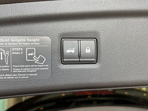 Certified 2025 INFINITI QX50 Pure AWD/4WD image 30