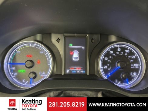 Certified 2021 Toyota Venza LE image 25