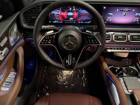 New 2026 Mercedes-Benz GLS 450 4MATIC image 13