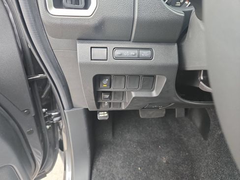 New 2026 Nissan Frontier SV w/ All-Weather Content Package AWD/4WD image 18