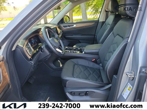 Used 2026 Volkswagen Atlas SE FWD image 21