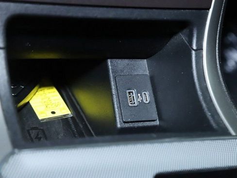 Used 2021 Ford Edge SEL w/ Convenience Package image 25