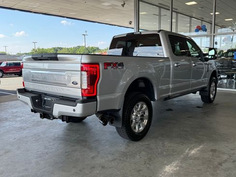 Used 2018 Ford F350 Platinum w/ Platinum Ultimate Package AWD/4WD image 9