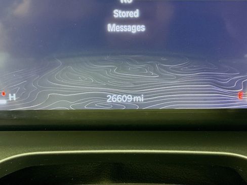 Used 2023 Jeep Grand Cherokee L Laredo image 8