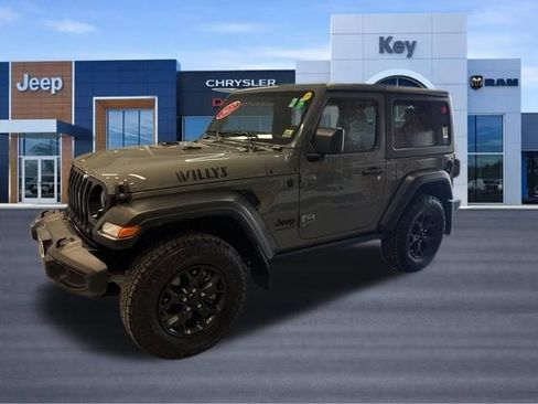 Used 2022 Jeep Wrangler Sport AWD/4WD image 2