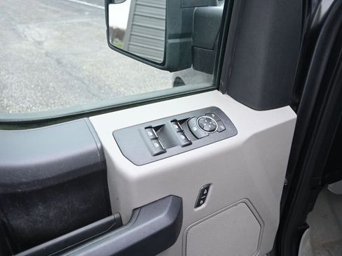 Used 2019 Ford F150 XL w/ Equipment Group 101A Mid image 12