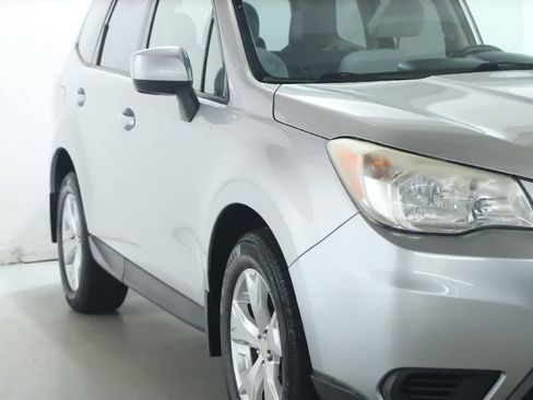 Used 2014 Subaru Forester 2.5i Premium AWD/4WD image 8