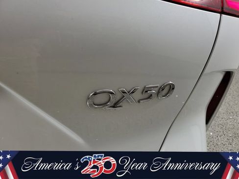 Certified 2023 INFINITI QX50 Luxe AWD/4WD image 6