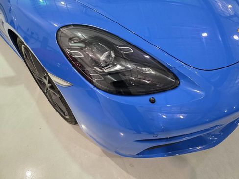 Used 2023 Porsche 718 Cayman w/ Premium Package RWD image 53