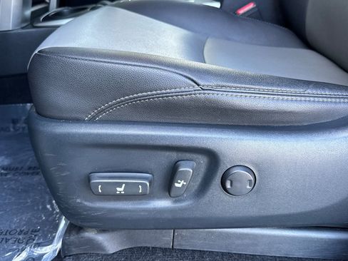 Used 2022 Toyota 4Runner SR5 Premium w/ Moonroof Package RWD image 12