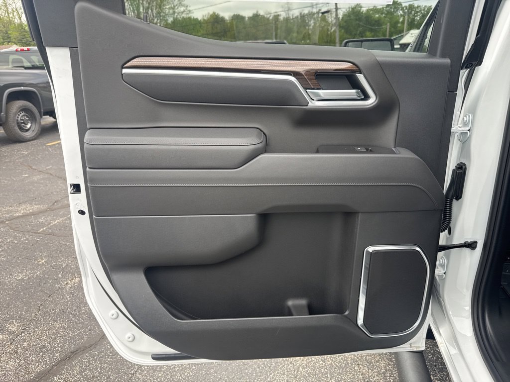 New 2026 Chevrolet Silverado 1500 RST w/ Convenience Package II AWD/4WD image 19