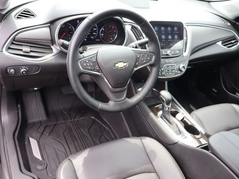 Used 2024 Chevrolet Malibu LT FWD image 4