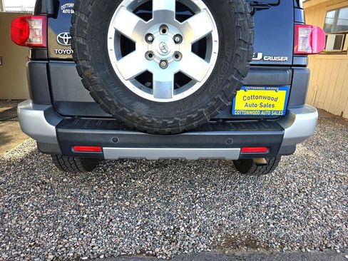 Used 2008 Toyota FJ Cruiser 4WD image 31