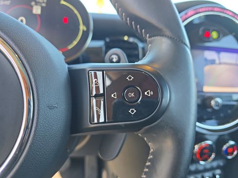 Used 2023 MINI Cooper S image 21