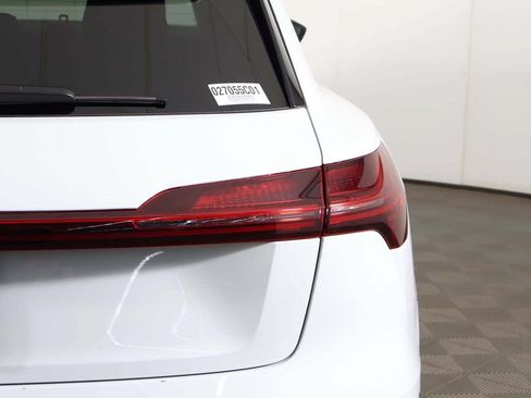 Used 2024 Audi Q8 e-tron Prestige w/ Prestige Package AWD/4WD image 21