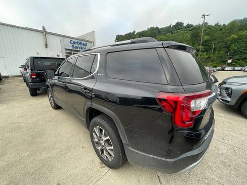 Used 2024 GMC Terrain SLT AWD/4WD image 2