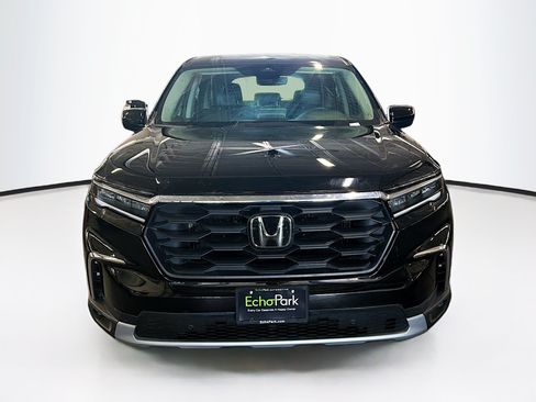 Used 2025 Honda Pilot EX-L image 2