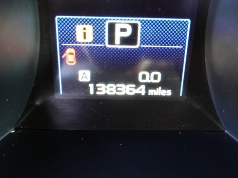 Used 2015 Subaru Outback 3.6R Limited image 12