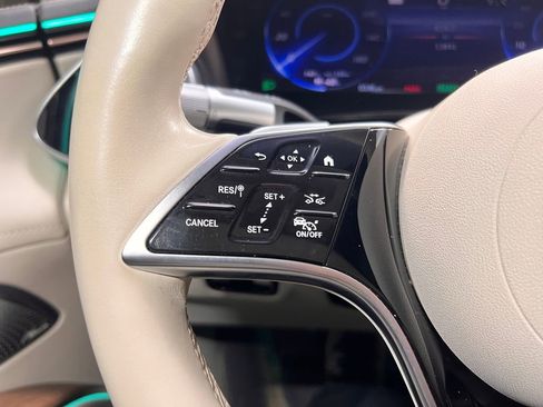 Used 2023 Mercedes-Benz EQS 580 4MATIC Sedan image 18