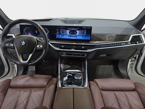 Used 2024 BMW X5 xDrive40i w/ Premium Package image 10