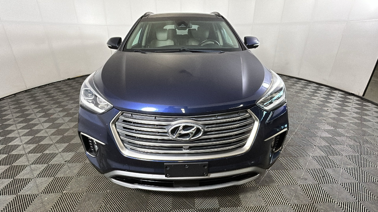 Used 2017 Hyundai Santa Fe Limited AWD/4WD image 9