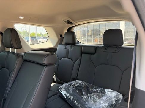 Certified 2026 Honda Pilot EX-L image 9