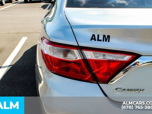 Used 2016 Toyota Camry LE FWD image 9