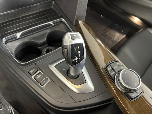 Used 2016 BMW 320i xDrive Sedan image 14