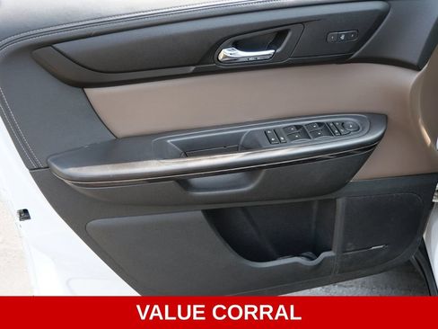 Used 2017 GMC Acadia Limited SLT AWD/4WD image 15