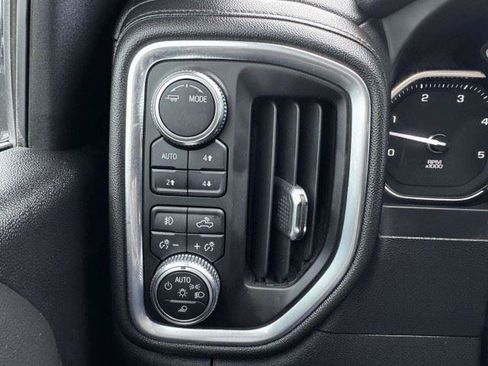 Used 2022 GMC Sierra 3500 Denali AWD/4WD image 24