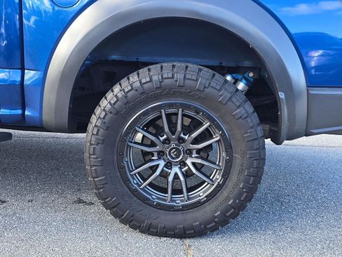 Used 2018 Ford F150 Raptor w/ Equipment Group 801A Mid image 13