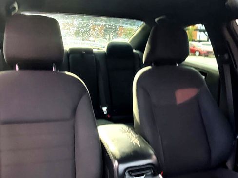 Used 2011 Dodge Charger SE image 16