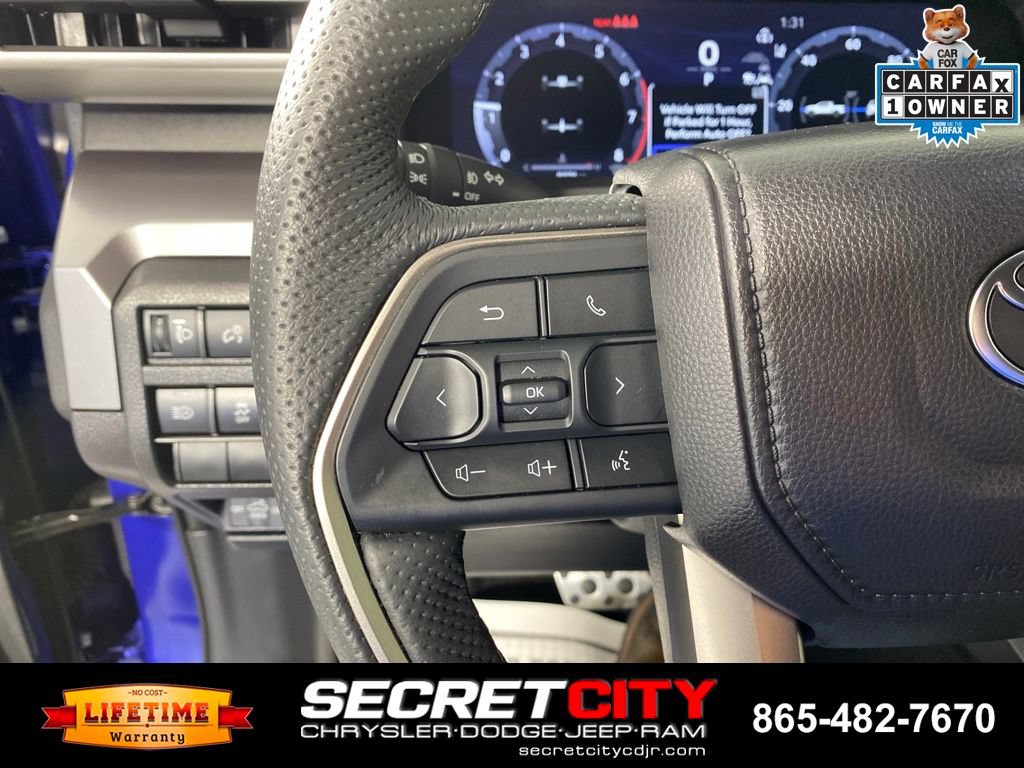 Used 2025 Toyota Tacoma TRD Sport AWD/4WD image 14