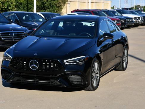 Used 2025 Mercedes-Benz CLA 250 image 2
