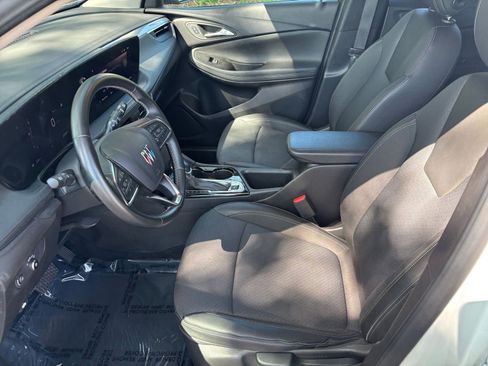 Used 2025 Buick Encore GX Preferred FWD image 28