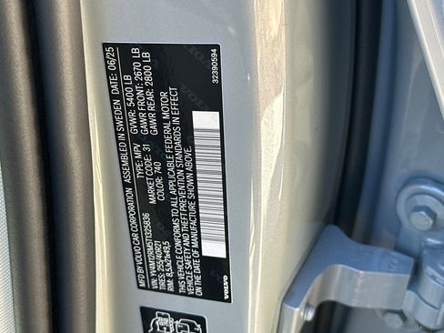 New 2026 Volvo XC60 B5 Ultra w/ Climate Package image 23