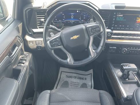 Used 2023 Chevrolet Silverado 1500 LT image 12