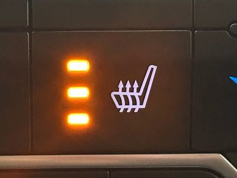 Used 2019 Jeep Wrangler Unlimited Rubicon w/ Dual Top Group image 7