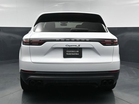 Certified 2022 Porsche Cayenne S Platinum AWD/4WD image 9
