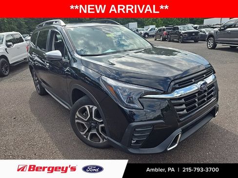 Used 2023 Subaru Ascent Touring AWD/4WD image 1