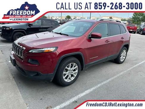 Used 2014 Jeep Cherokee Latitude AWD/4WD image 1