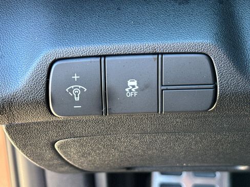 Certified 2025 Hyundai Elantra Sport FWD image 35